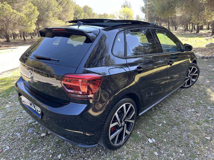 Volkswagen Polo — foto 2