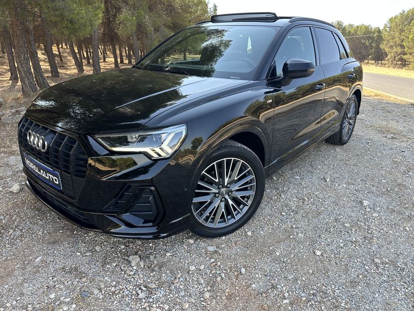 Audi Q3 35 TFSI 150cv S Tronic S Line Black Edition — foto 1